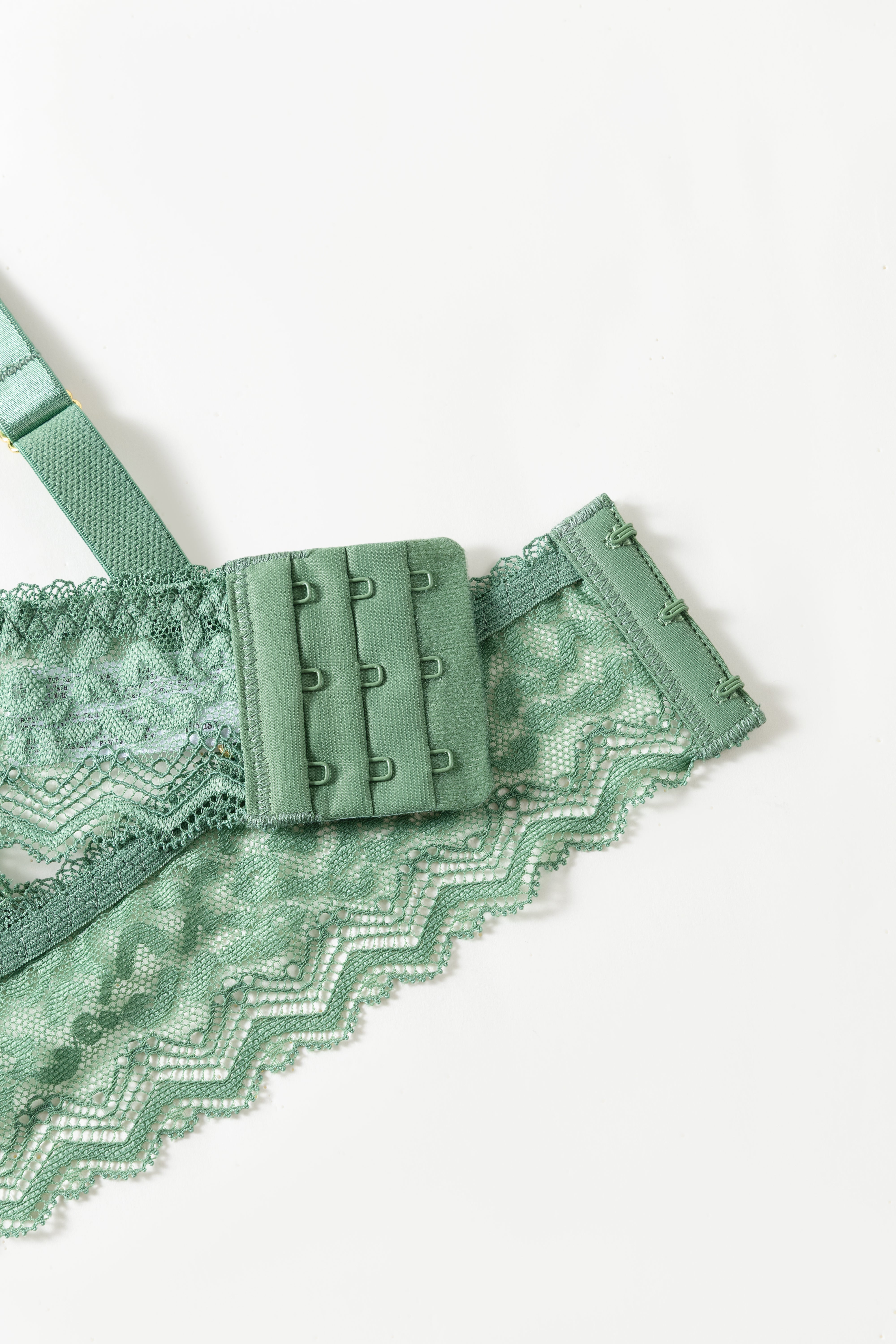 Abbie Chatfield x Souszy Abbie Lace Bralette | Ivy