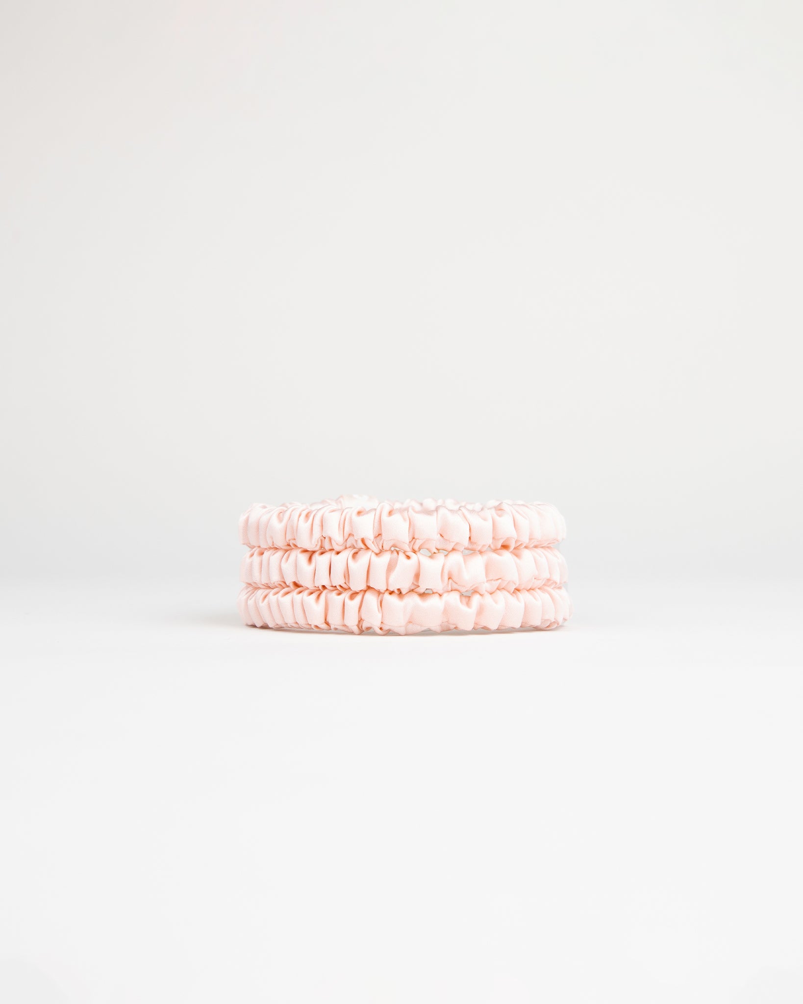Souszy Silk Scrunchie Small Set of 3 | Soft Pink