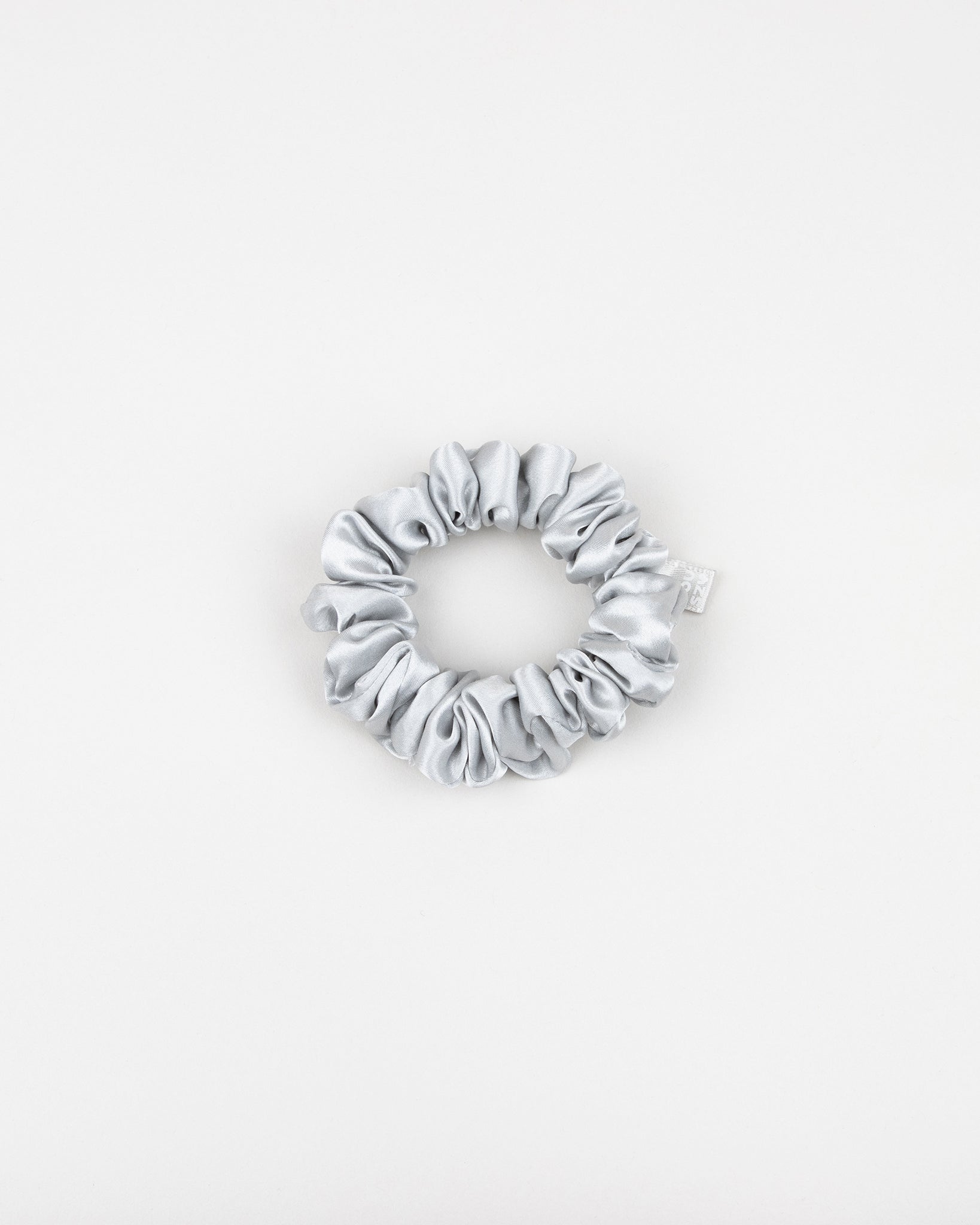 Souszy Mulberry Silk Medium Scrunchie