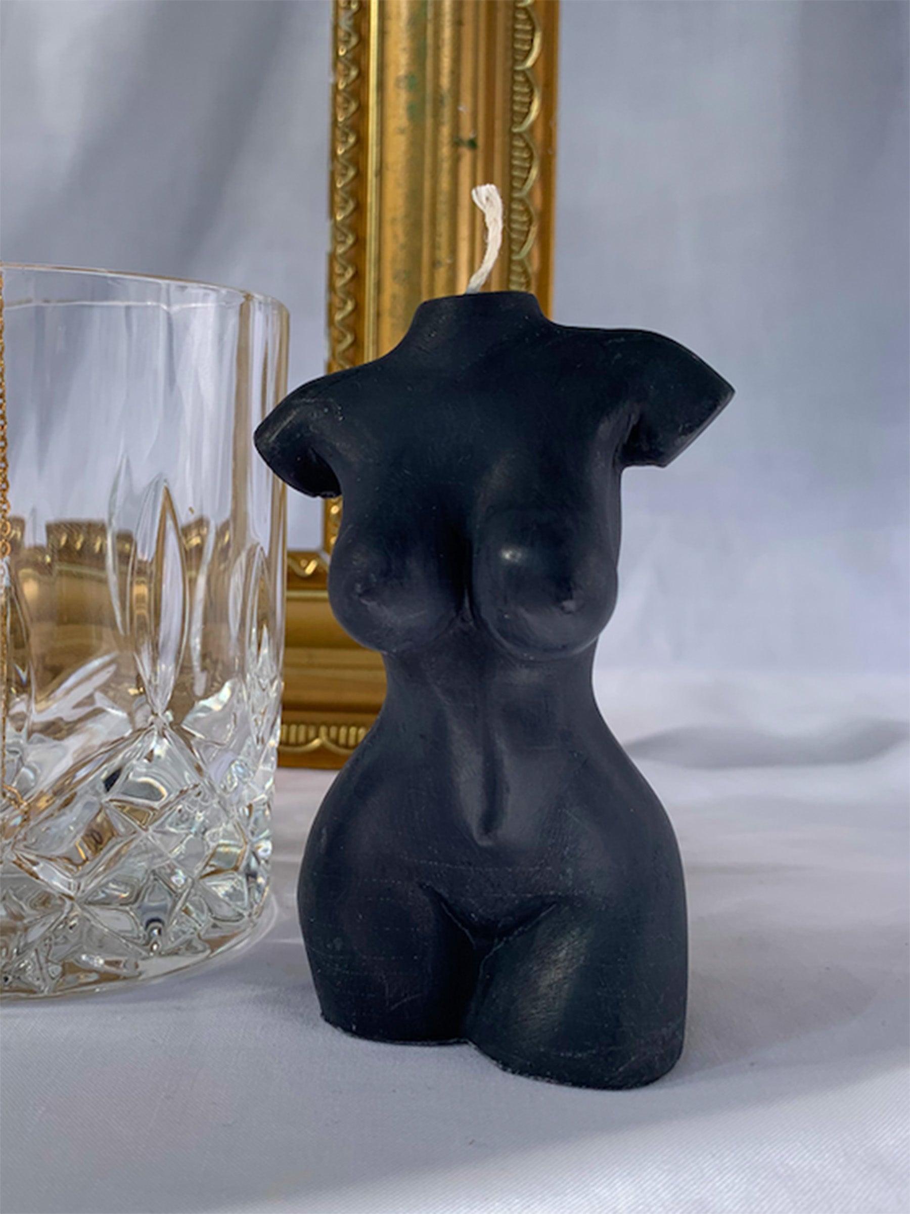She is Jolie - She - Fig & Melon Scented Candle | Onyx