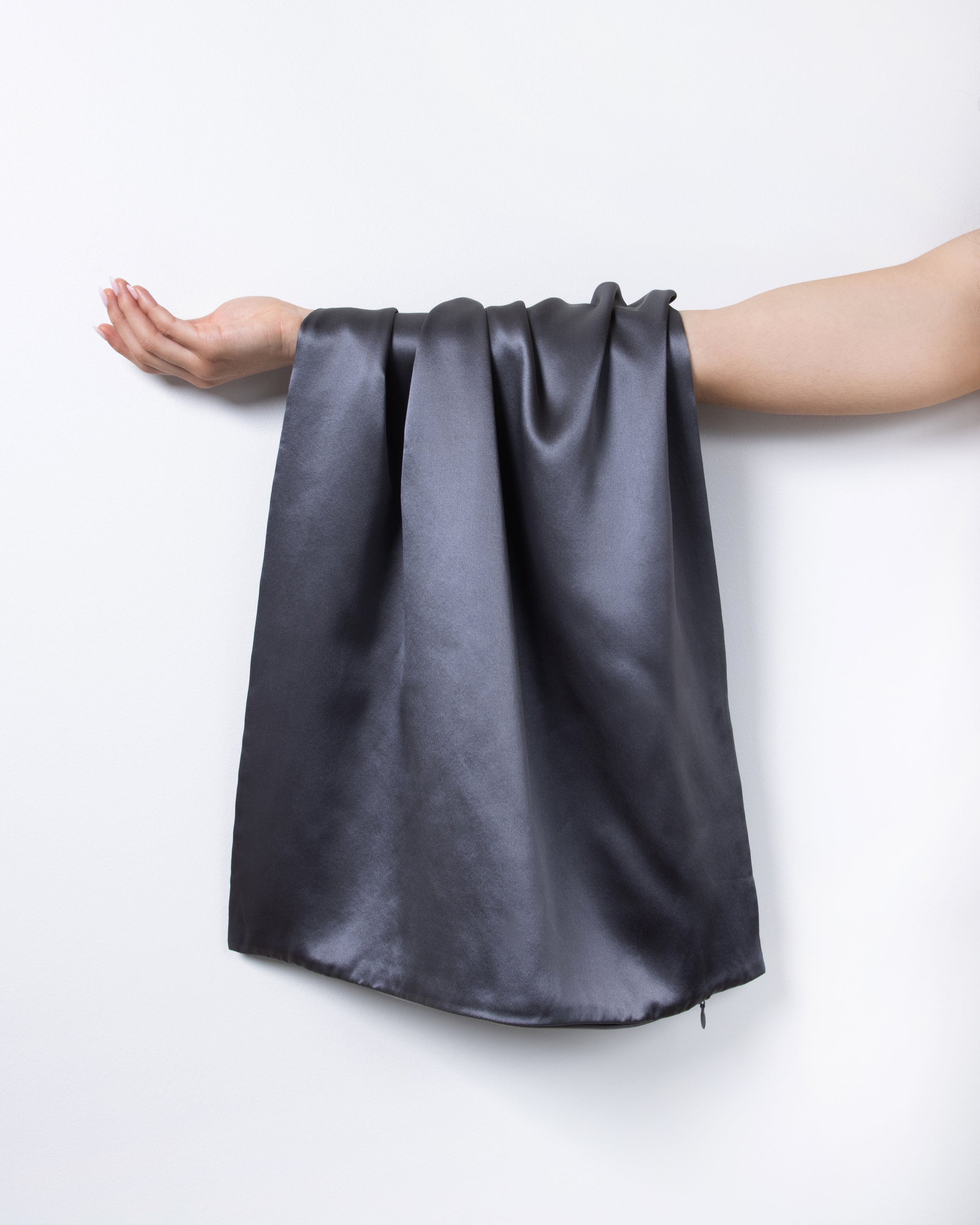 Souszy Silk Pillowcase | Midnight Grey