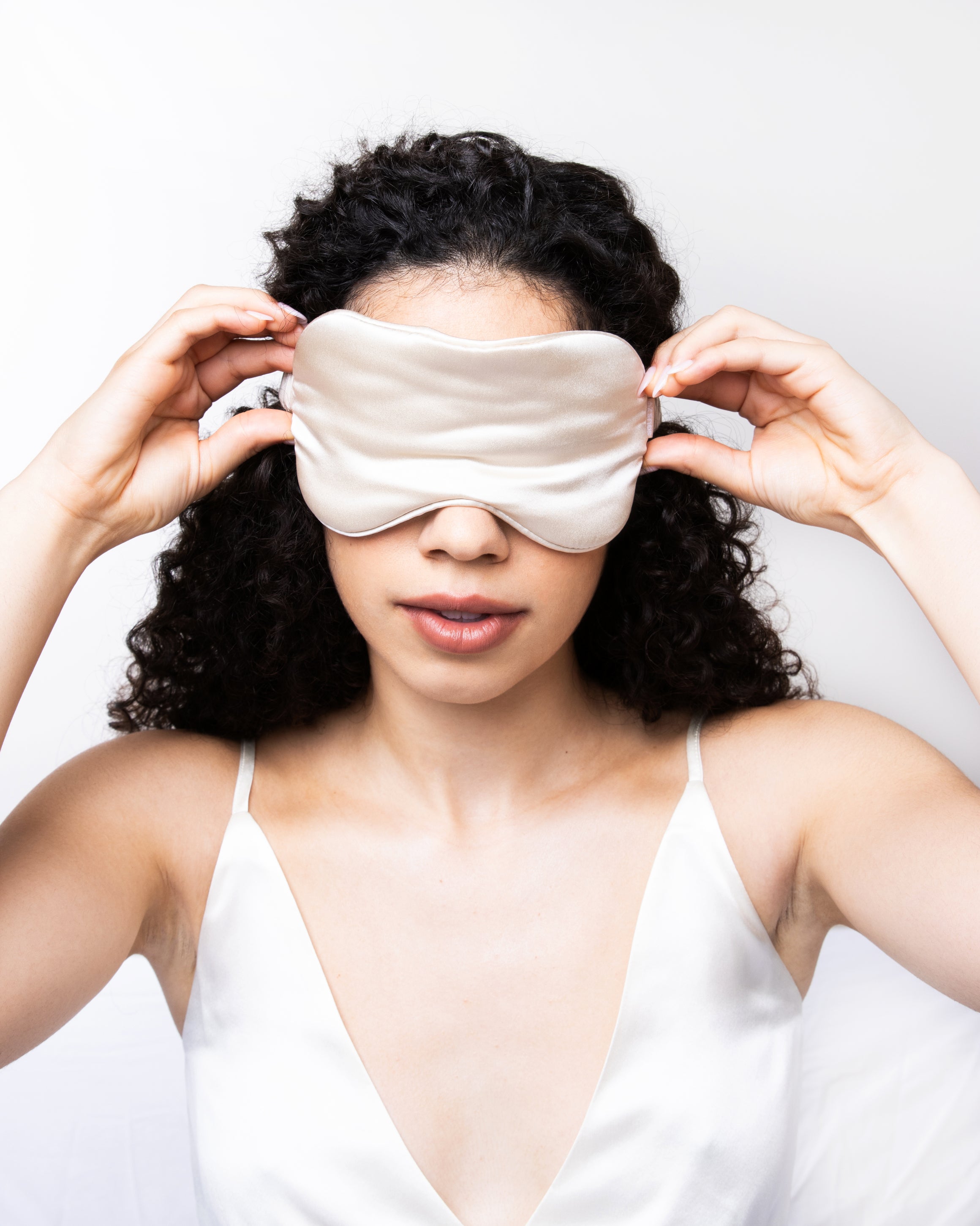 Souszy Silk Sleeping Mask | Champagne