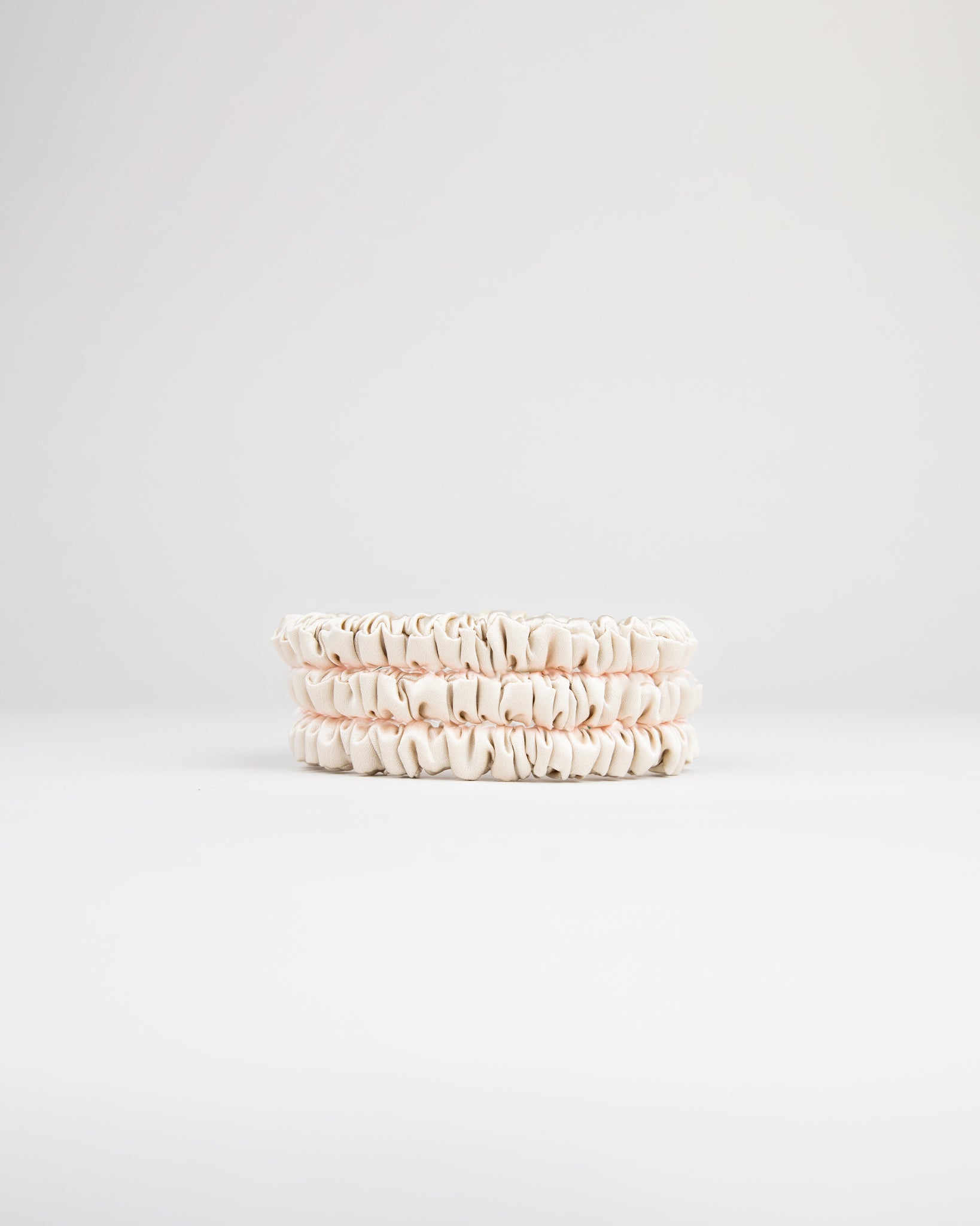 Souszy Silk Scrunchie Small Set of 3 | Champagne