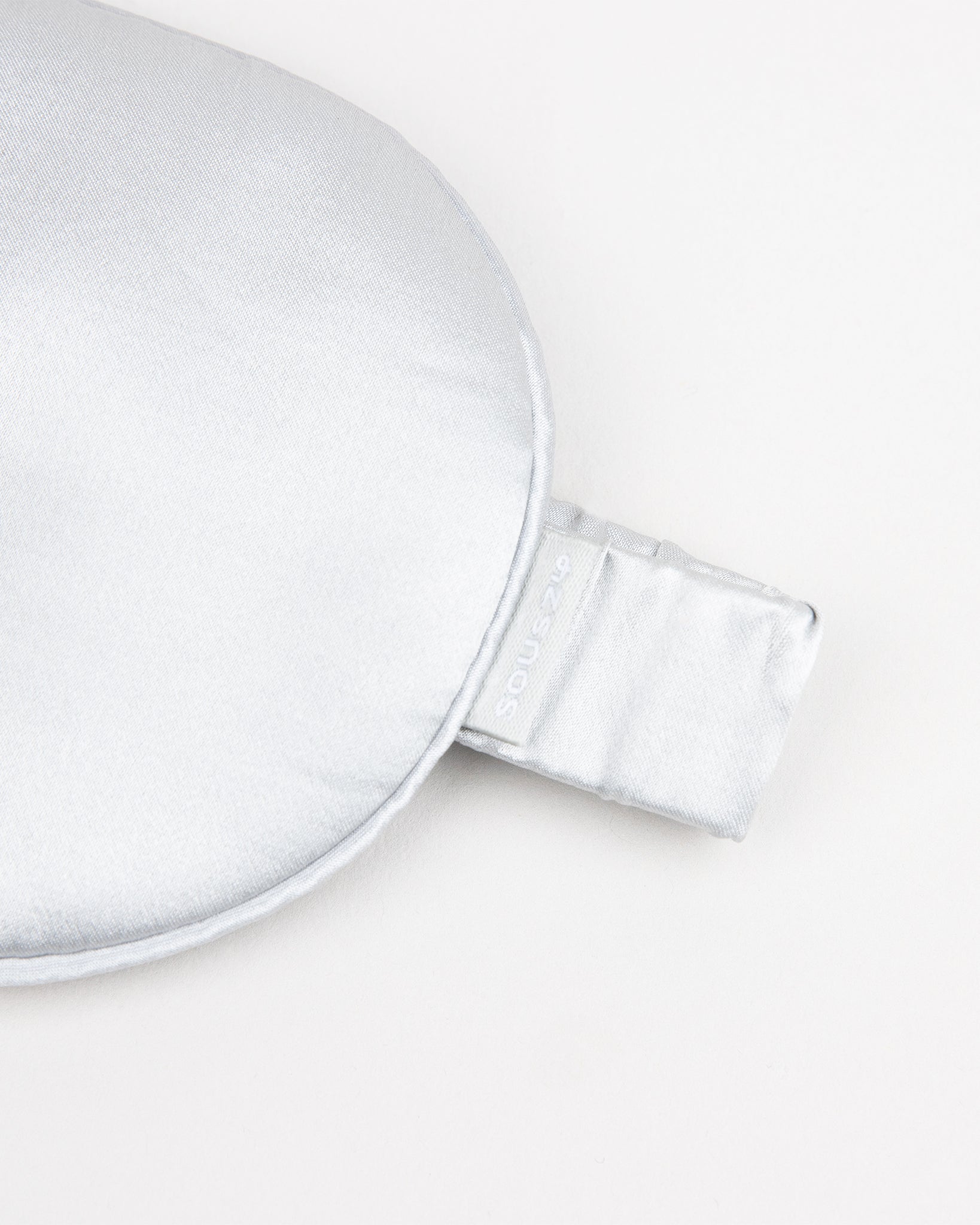 Souszy Silk Sleeping Mask | Silver