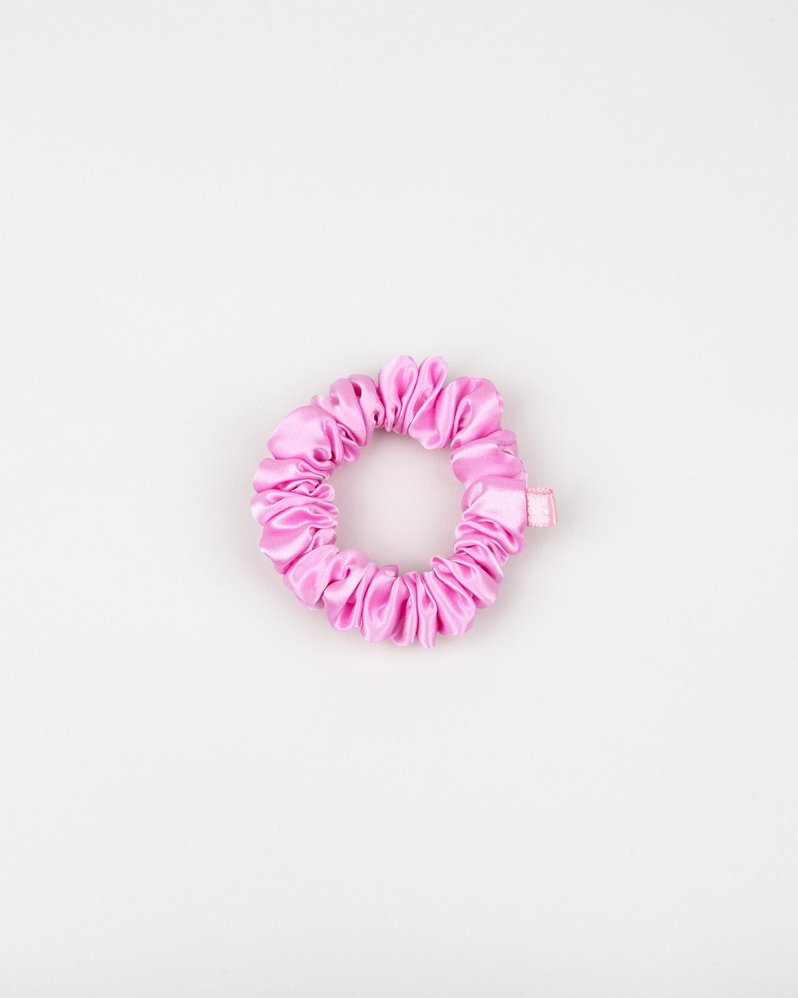 Souszy Mulberry Silk Medium Scrunchie
