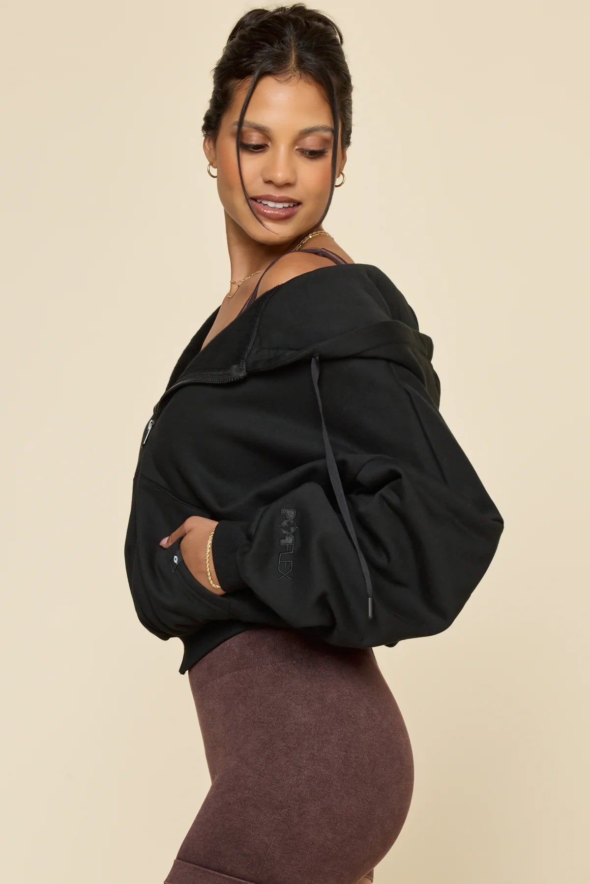 PopFlex Zip Cloud Hoodie | Black