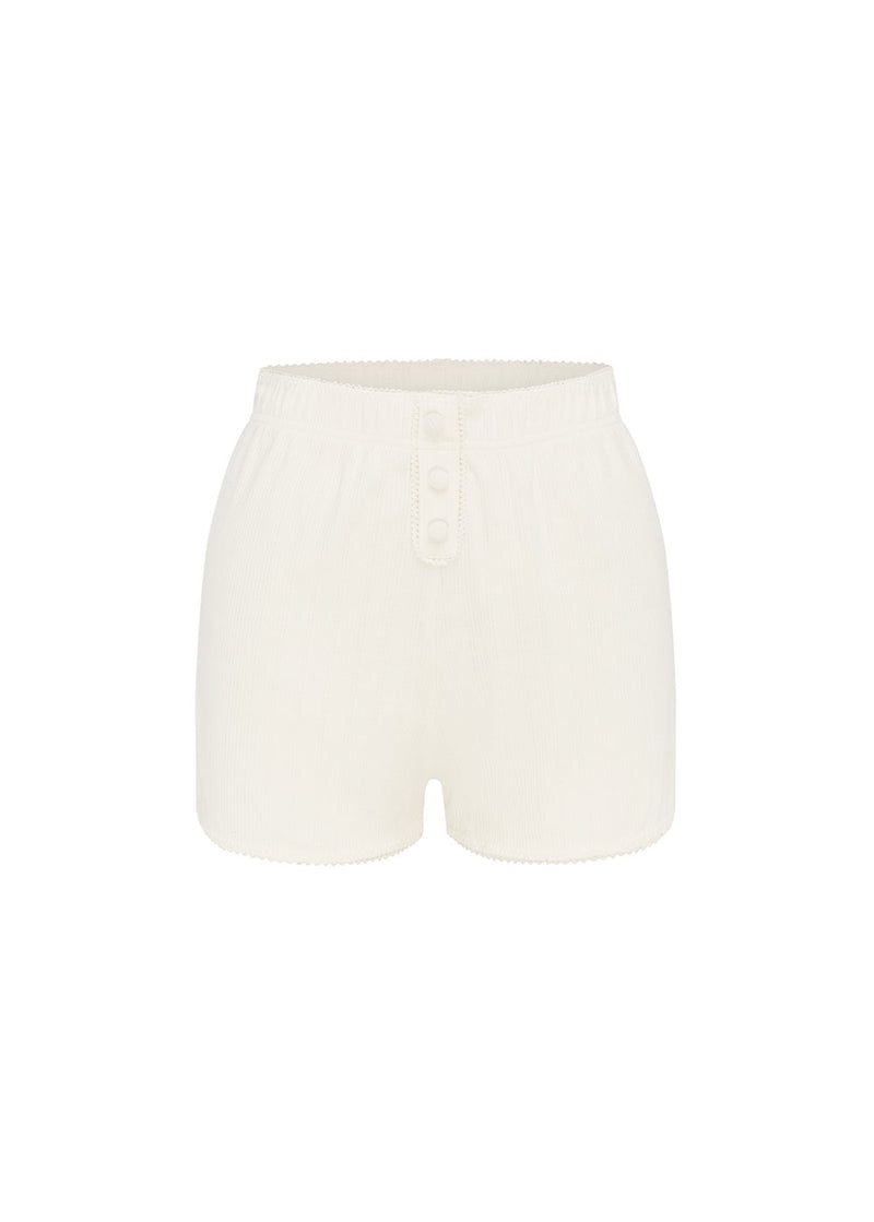Darcy Short | Dove