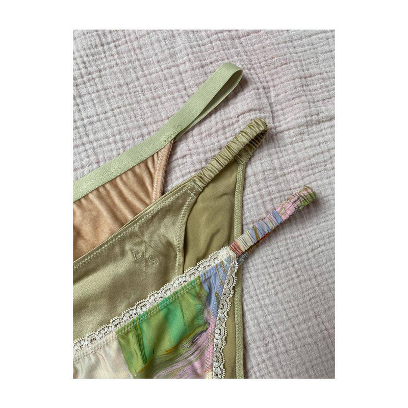 Roomie Thong | Abstract - Souszy - Love Stories